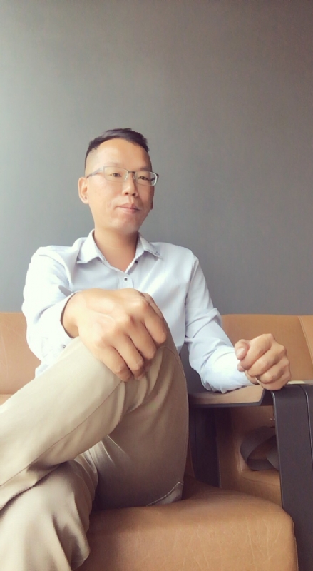 LI的第一张照片--台北残疾人相亲网