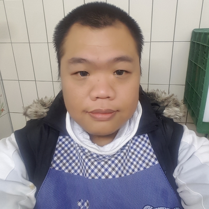 黑熊的第一张照片--台北残疾人相亲网