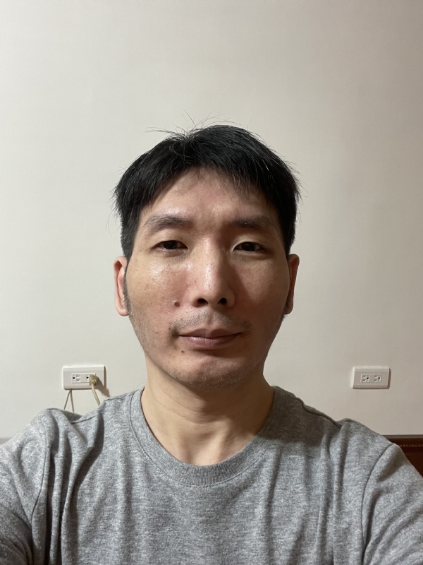 小成的第一张照片--台北残疾人相亲网