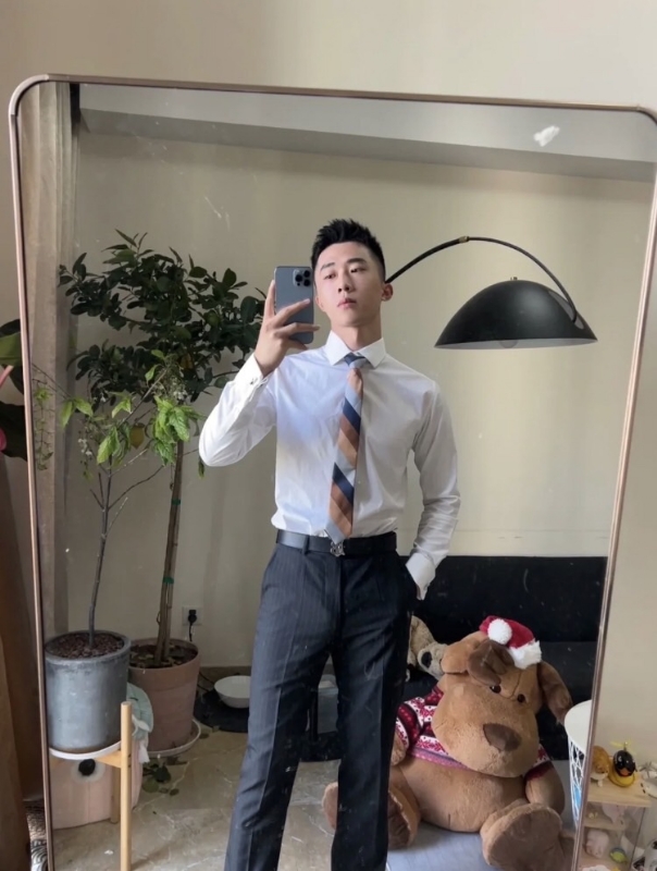 张浩的第一张照片--台北残疾人相亲网